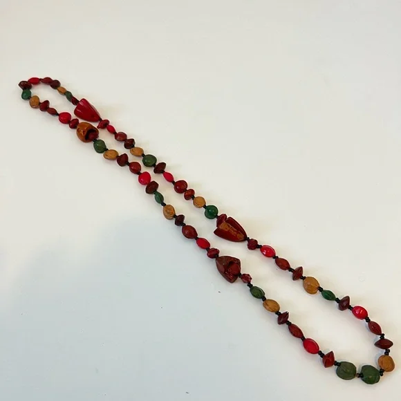 Vintage Beaded Painted Fruit Pit Necklace - Picture 3 of 5
